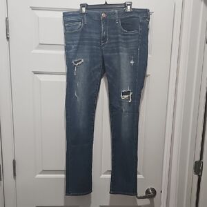 American Eagle Women's Distressed Blue Jeans Size 12